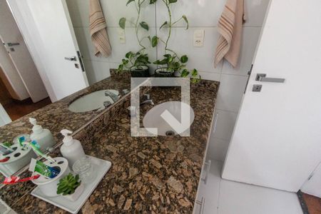 Apartamento à venda com 156m², 3 quartos e 3 vagasBanheiro do Quarto 1
