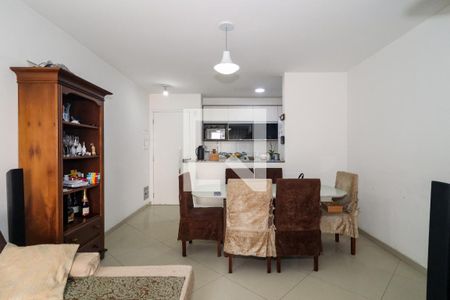Sala de apartamento para alugar com 3 quartos, 70m² em Vila Suzana, São Paulo