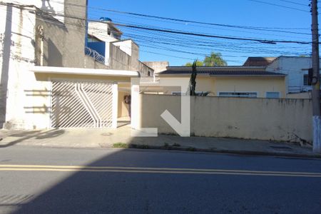 Casa à venda com 190m², 4 quartos e 6 vagasFachada
