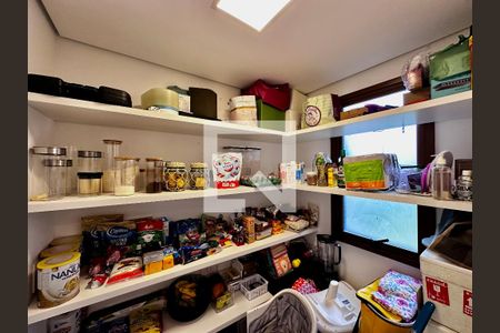 Apartamento à venda com 145m², 3 quartos e 2 vagas Apartamento à venda com 145m², 3 quartos e 2 vagasDespensa