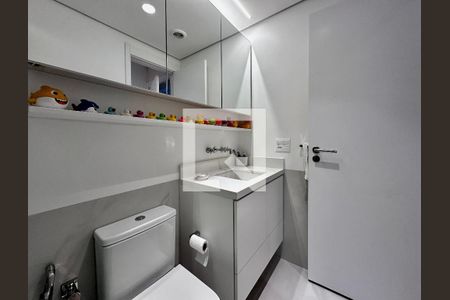 Apartamento à venda com 145m², 3 quartos e 2 vagas Apartamento à venda com 145m², 3 quartos e 2 vagasBanheiro Suíte 3