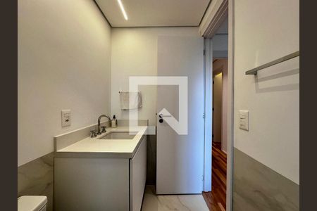 Apartamento à venda com 145m², 3 quartos e 2 vagas Apartamento à venda com 145m², 3 quartos e 2 vagasBanheiro Suíte 1