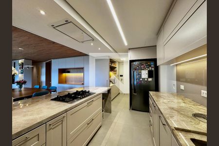 Apartamento à venda com 145m², 3 quartos e 2 vagas Apartamento à venda com 145m², 3 quartos e 2 vagasCozinha