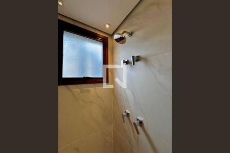 Apartamento à venda com 145m², 3 quartos e 2 vagas Apartamento à venda com 145m², 3 quartos e 2 vagasBanheiro Suíte 1