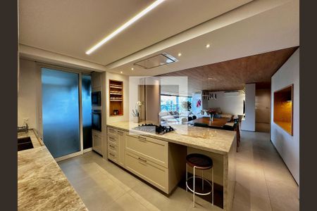 Apartamento à venda com 145m², 3 quartos e 2 vagas Apartamento à venda com 145m², 3 quartos e 2 vagasCozinha