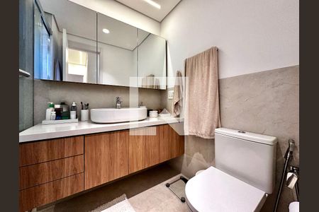 Apartamento à venda com 145m², 3 quartos e 2 vagas Apartamento à venda com 145m², 3 quartos e 2 vagasBanheiro Suíte 2