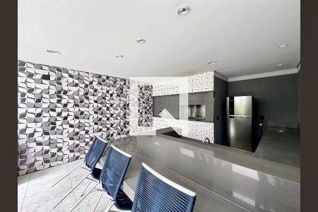 Apartamento à venda com 145m², 3 quartos e 2 vagas Apartamento à venda com 145m², 3 quartos e 2 vagasChurrasqueira 2