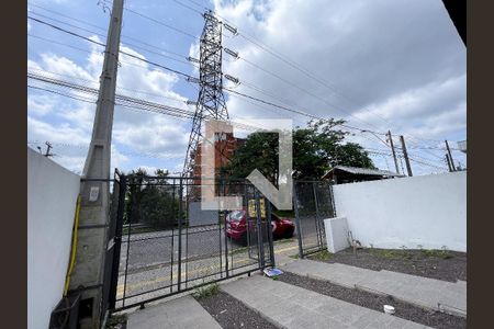 Casa à venda com 101m², 2 quartos e 2 vagas Casa à venda com 101m², 2 quartos e 2 vagasFachada