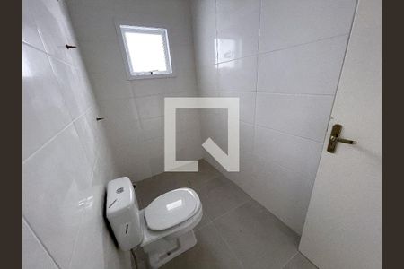Casa à venda com 101m², 2 quartos e 2 vagas Casa à venda com 101m², 2 quartos e 2 vagasBanheiro