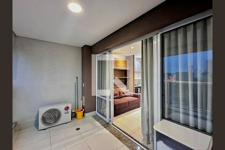 Studio para alugar com 35m², 0 quarto e 1 vaga Studio para alugar com 35m², 0 quarto e 1 vagaSacada