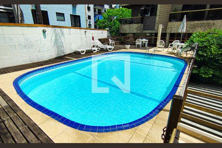 Apartamento à venda com 225m², 4 quartos e 3 vagasarea comum - piscina