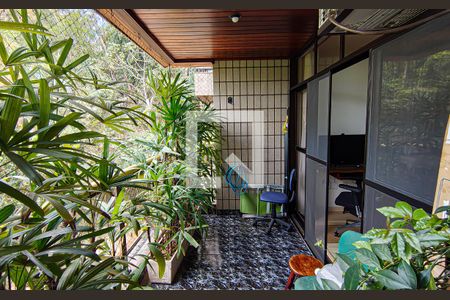 Apartamento à venda com 225m², 4 quartos e 3 vagasquarto 1 - varanda