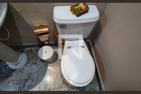 Apartamento à venda com 225m², 4 quartos e 3 vagaslavabo