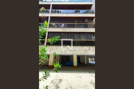 Apartamento à venda com 225m², 4 quartos e 3 vagasplaquinha WZWN-185