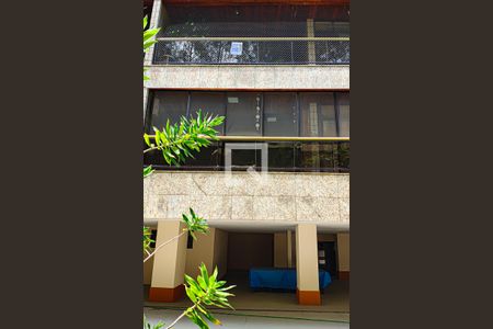 Apartamento à venda com 225m², 4 quartos e 3 vagasplaquinha WZWN-185