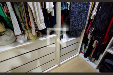 Apartamento à venda com 225m², 4 quartos e 3 vagasquarto 2 - suite - closet