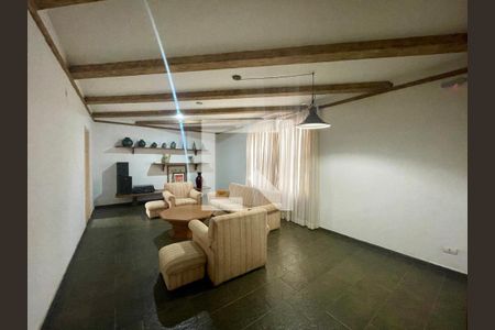 Apartamento à venda com 205m², 4 quartos e 2 vagas Apartamento à venda com 205m², 4 quartos e 2 vagasÁrea comum - Salão de festas