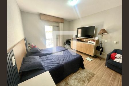 Apartamento à venda com 205m², 4 quartos e 2 vagas Apartamento à venda com 205m², 4 quartos e 2 vagasSuíte