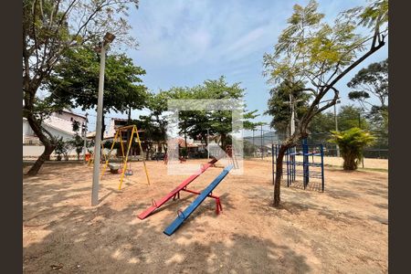 Casa de condomínio à venda com 250m², 3 quartos e 1 vaga Casa de condomínio à venda com 250m², 3 quartos e 1 vagaÁrea comum - Playground