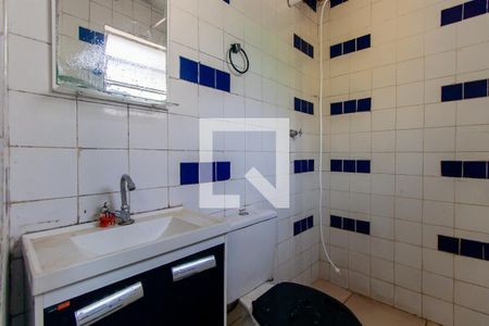 Casa à venda com 220m², 5 quartos e 2 vagas Casa à venda com 220m², 5 quartos e 2 vagasBanheiro - Casa 2