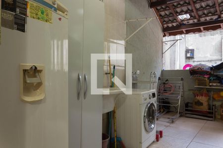 Casa à venda com 207m², 3 quartos e 4 vagasÁrea de Serviço