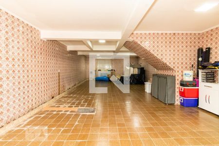 Casa à venda com 258m², 3 quartos e 4 vagas Casa à venda com 258m², 3 quartos e 4 vagasGaragem