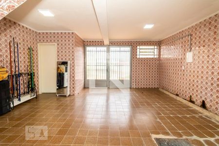 Casa à venda com 258m², 3 quartos e 4 vagas Casa à venda com 258m², 3 quartos e 4 vagasGaragem
