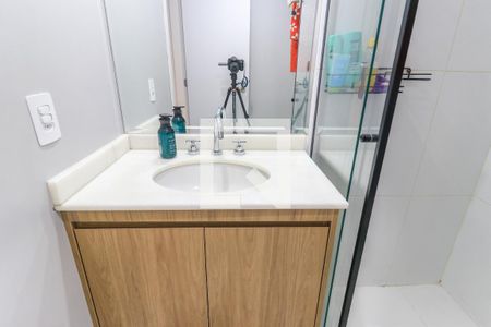 Apartamento à venda com 83m², 3 quartos e 2 vagas Apartamento à venda com 83m², 3 quartos e 2 vagasBanheiro