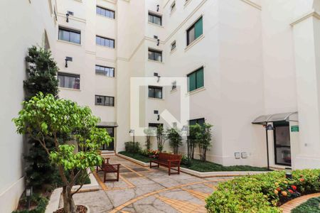 Apartamento à venda com 149m², 3 quartos e 3 vagas Apartamento à venda com 149m², 3 quartos e 3 vagasCondomínio