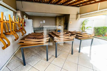 Apartamento para alugar com 48m², 2 quartos e 1 vaga Apartamento para alugar com 48m², 2 quartos e 1 vagaÁrea comum - Churrasqueira