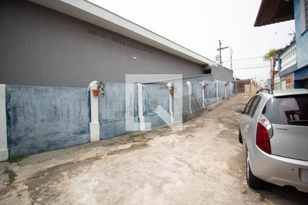 Casa à venda com 385m², 3 quartos e 8 vagas Casa à venda com 385m², 3 quartos e 8 vagasGaragem