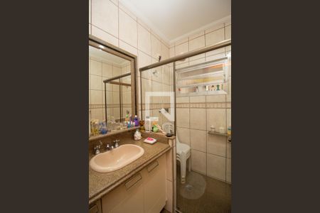 Casa à venda com 385m², 3 quartos e 8 vagas Casa à venda com 385m², 3 quartos e 8 vagasBanheiro