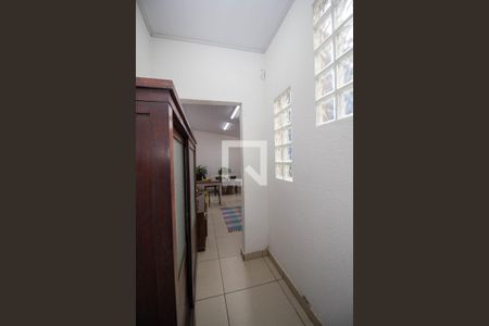 Casa à venda com 385m², 3 quartos e 8 vagas Casa à venda com 385m², 3 quartos e 8 vagasEdícula - Corredor