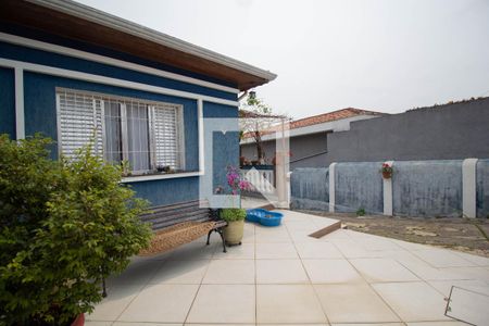 Casa à venda com 385m², 3 quartos e 8 vagas Casa à venda com 385m², 3 quartos e 8 vagasQuintal