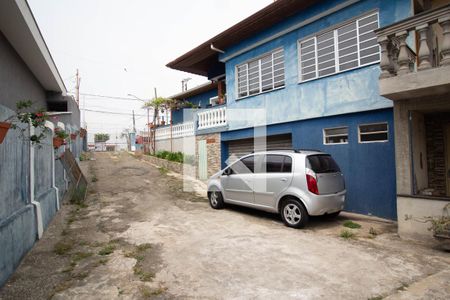 Casa à venda com 385m², 3 quartos e 8 vagas Casa à venda com 385m², 3 quartos e 8 vagasGaragem