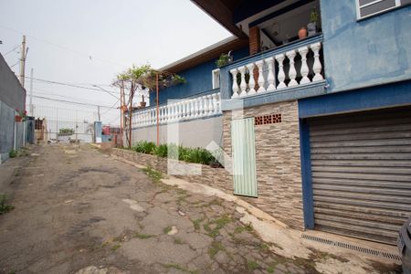 Casa à venda com 385m², 3 quartos e 8 vagas Casa à venda com 385m², 3 quartos e 8 vagasGaragem