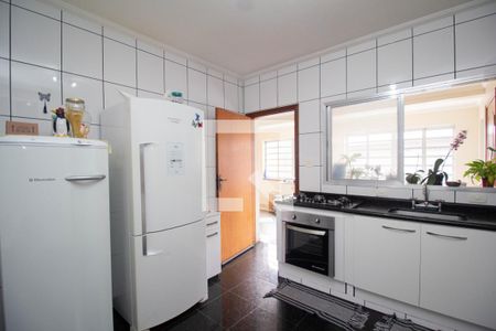 Casa à venda com 385m², 3 quartos e 8 vagas Casa à venda com 385m², 3 quartos e 8 vagasCozinha