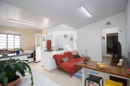 Casa à venda com 385m², 3 quartos e 8 vagas Casa à venda com 385m², 3 quartos e 8 vagasEdícula - Sala