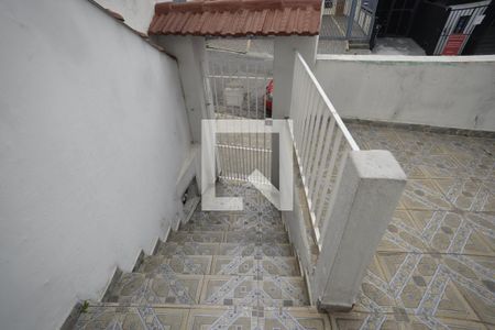 Casa à venda com 120m², 2 quartos e sem vagaEscada Entrada