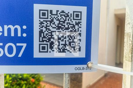 Casa à venda com 148m², 4 quartos e 3 vagas Casa à venda com 148m², 4 quartos e 3 vagasFachada