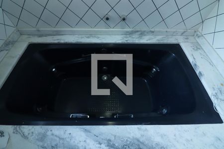 Casa à venda com 246m², 3 quartos e 3 vagasQuarto 1 - Suíte Banheiro