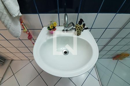 Casa à venda com 246m², 3 quartos e 3 vagasBanheiro de serviço