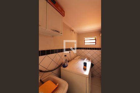 Casa à venda com 246m², 3 quartos e 3 vagasÁrea de Serviço