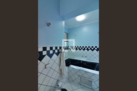 Casa à venda com 246m², 3 quartos e 3 vagasQuarto 1 - Suíte Banheiro