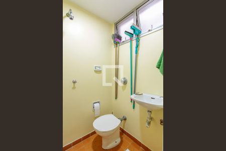 Apartamento à venda com 80m², 2 quartos e 1 vaga Apartamento à venda com 80m², 2 quartos e 1 vagaBanheiro de serviço