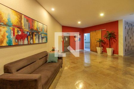 Apartamento à venda com 80m², 2 quartos e 1 vaga Apartamento à venda com 80m², 2 quartos e 1 vagaHall dos elevadores