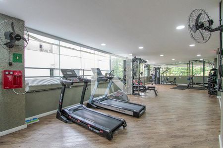 Apartamento à venda com 80m², 2 quartos e 1 vaga Apartamento à venda com 80m², 2 quartos e 1 vagaÁrea comum - Academia