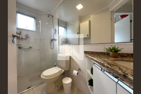 Apartamento à venda com 63m², 2 quartos e 1 vaga Apartamento à venda com 63m², 2 quartos e 1 vagaBanheiro Corredor