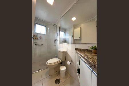 Apartamento à venda com 63m², 2 quartos e 1 vaga Apartamento à venda com 63m², 2 quartos e 1 vagaBanheiro Corredor