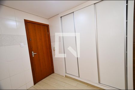 Apartamento para alugar com 89m², 2 quartos e 1 vaga Apartamento para alugar com 89m², 2 quartos e 1 vagaArmario- detalhe